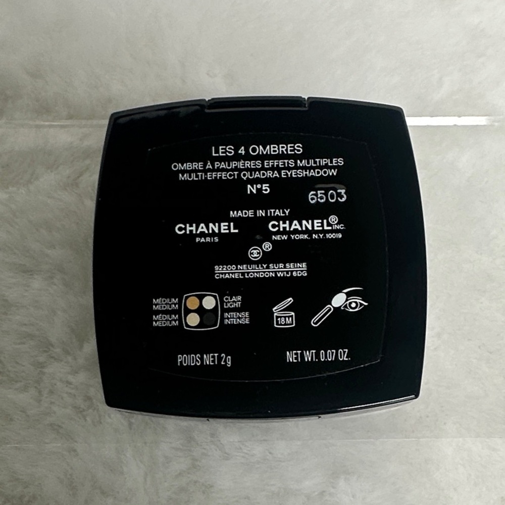 CHANEL Les 4 Ombres “Limited Edition” Eyeshadow Pallet - Picture 6 of 9